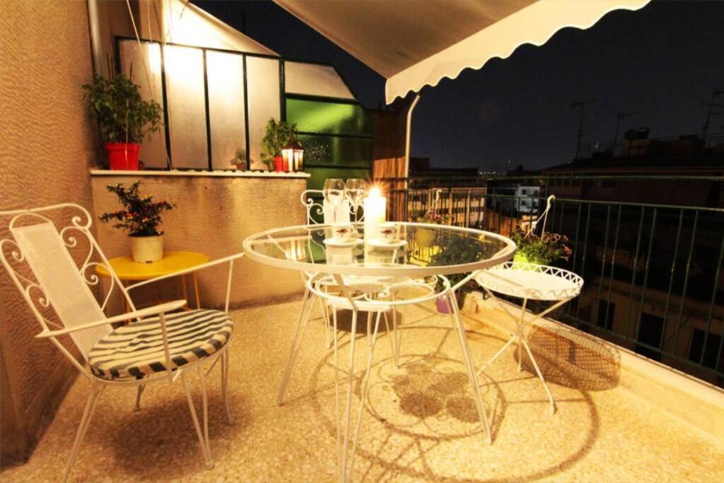 Charming Rooftop Nest With Awesome Acropolis View Downtown Athensアパートメント エクステリア 写真